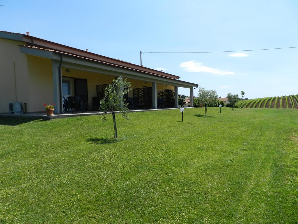 Agriturismo Severini Фонтебланда Экстерьер фото